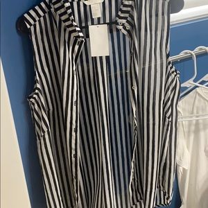 Pinstripe see through ans sleeveless dress shirt